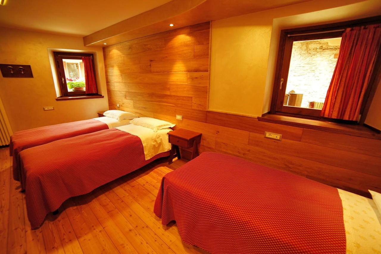 Pensione Albergo Diffuso Ceaglio Valle Maira 마르모라 외부 사진