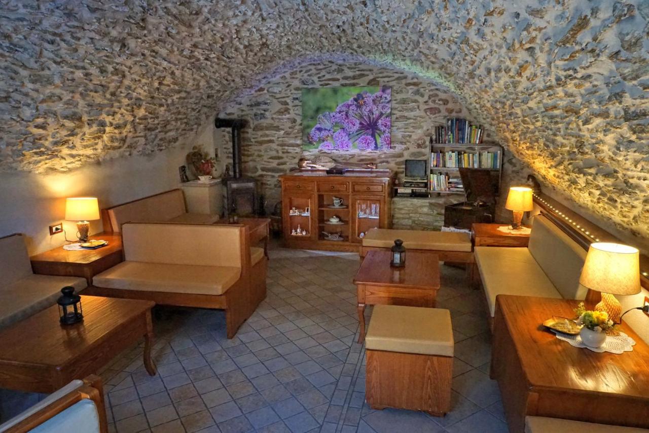 Pensione Albergo Diffuso Ceaglio Valle Maira 마르모라 외부 사진