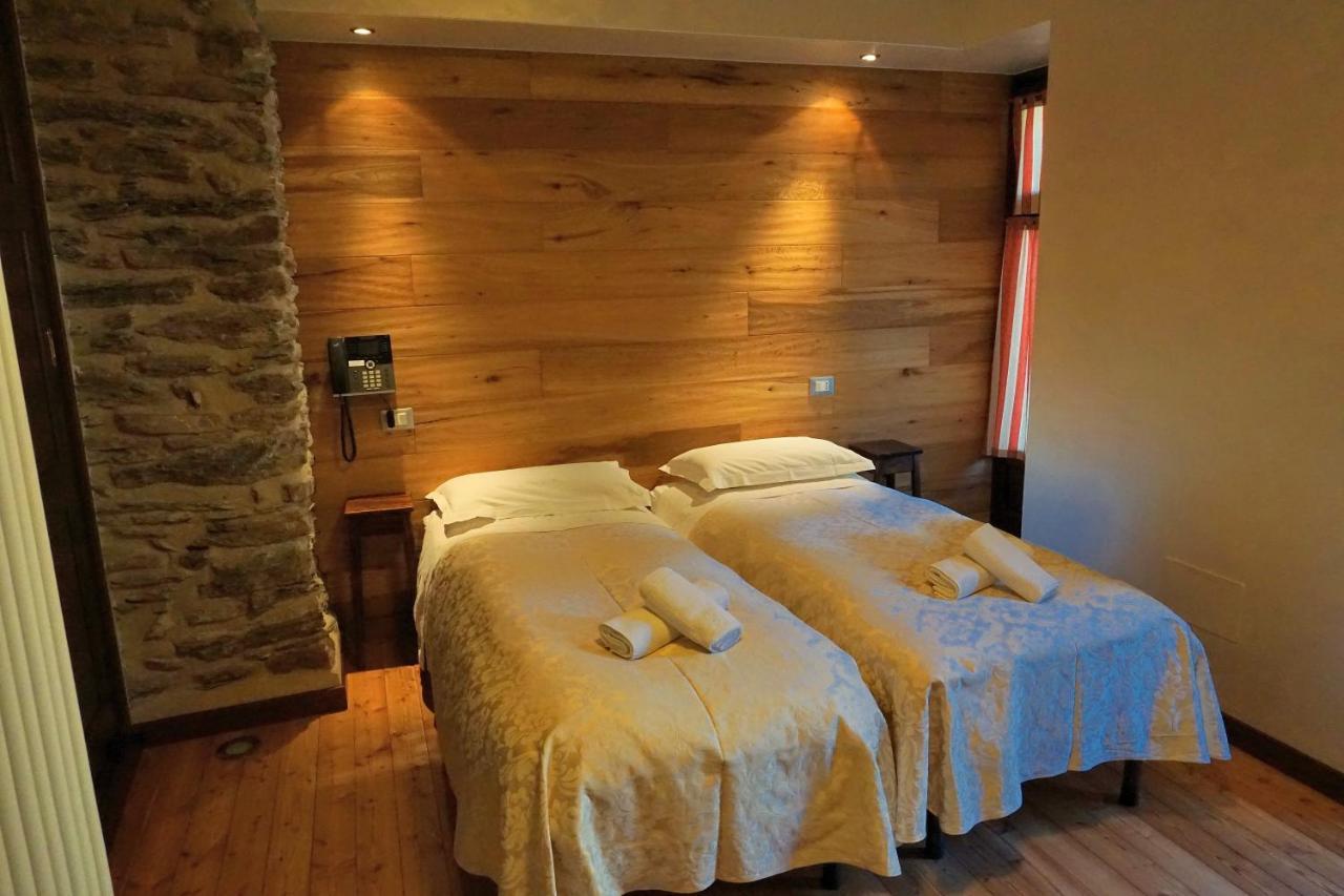 Pensione Albergo Diffuso Ceaglio Valle Maira 마르모라 외부 사진